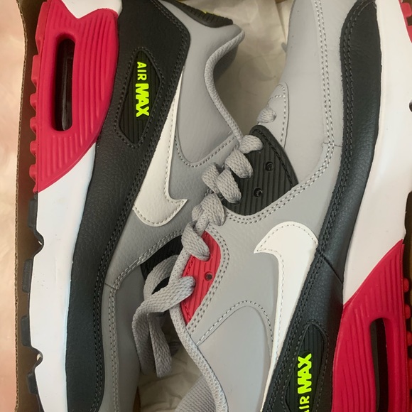 COPY - Shoes - Picture 3 of 3